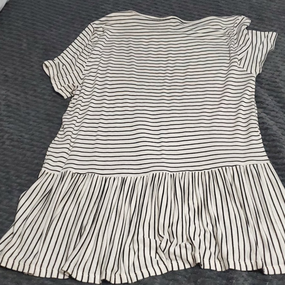 Blouse - Picture 2 of 3